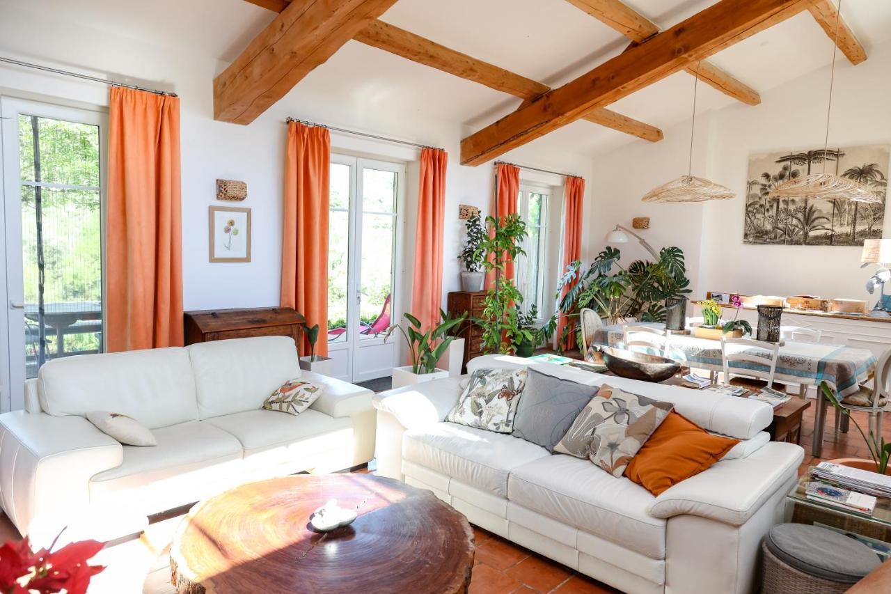 Domaine De Montbarri Bed and Breakfast La Tour-sur-Orb Exteriör bild